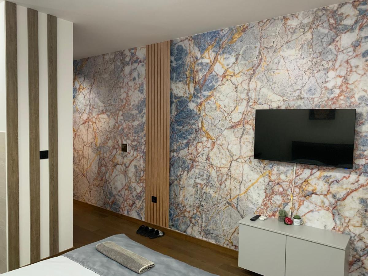 Ferienwohnung Ad Luxury Podgorica Exterior foto